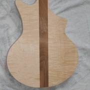 Usinage à la toupie à l'aide du gabarit