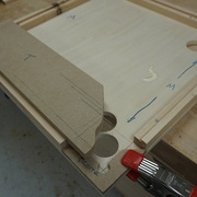 Plateau avec le patron de la traverse.