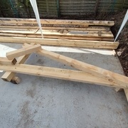 On empile les pièces l'une au dessus de l'autre à l'oeil dans un premier temps