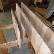 Construction des panneaux pour le mobile de salle de bain