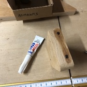 Les petits aimants (et une colle de merde!)