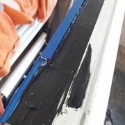 Le dormant est assez profond...