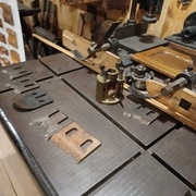 Toupie avec porte-outils et fers