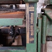 Machines menuiserie anciennes – scie à ruban + combinée Pierre-Bénite – atelier complet