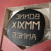 Détail de la fixation du bloc dans le cadre