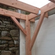 un décalage de 30cm avec le mur pour le passage d'un futur portail