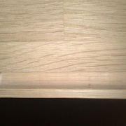 Rainure basse derrière  les façades