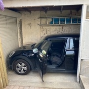 On peut à peine ouvrir la portière? Problème réglé!