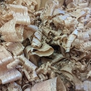 Copeaux de robinier au corroyage