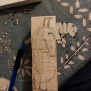 Pas forcément une tête de cheval de profil initiallement, mais le résultat final est mieux ^^