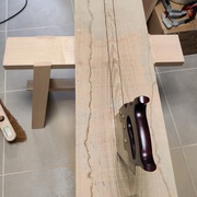 Découpe des deux pieds avant