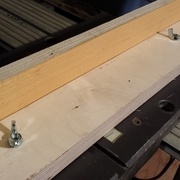 Et pouvoir le déplacer latéralement par rapport à la fraise