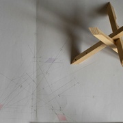 base triange, pieds à devers sans entaille