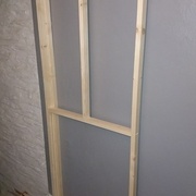 La structure de la porte, montée à blanc