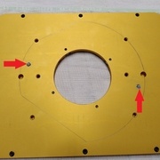 les 2 trous percés M6 à 178 mm d'entraxe