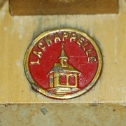 Fig. 3 - médaillon sur un rabot à dégrossir à corne