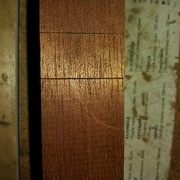 différence d'épaisseur entre un trait de crayon et de tranchet