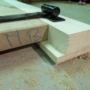 La feuillure dans le poteau