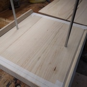 Repérage et perçage des trous pour les tiges filetées et les tubes en alu