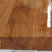 Simplement mouillée avant ponçage final