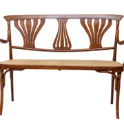 banquette Jacob-josef-kohn     https://www.chairish.com/product/843525/antique-jacob-josef-kohn-vienna-bentwood-and-cane-settee