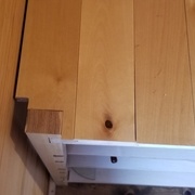 Arasement des montants à la hauteur du dessus.