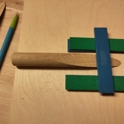 Pour couper la pointe toujours au meme niveau, j'ai utilisé des calles pour marquer. C'est assez précis et simple pour mon  besoin.