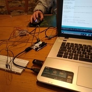 sur l'écran, le code de programmation