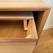 Détail des glissières, volontairement à angle pour libérer l'ajustement supérieur