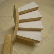 Avec marches et contremarches