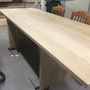 Montage à blanc afin de déterminer les emplacements des pieds/piétement