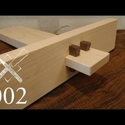 Vidéo d'assemblage japonais avec des outils à main