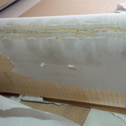 Le joint a éclaté sous presse.