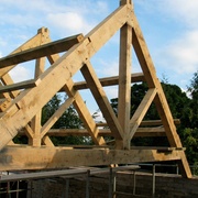 fig 3 Arbalétriers anciens avec pannes entaillées  http://www.lesoperasdebacchus.fr