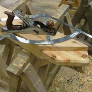 Rabot guillaume et équerre alpha, deux outils particulièrement efficace dans la réalisation des tenons