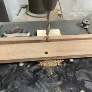 Le « guide », foré au diamètre du tourbillon désiré