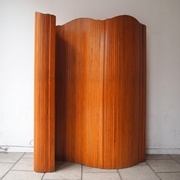 Paravent en pitch pin articulé par baumann 1950/60 http://www.sdvu.be
