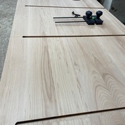 Défonce femelle à queue d'aronde pour les traverses du plateau