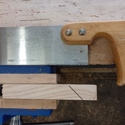 on se concentre pour la découpe du guide!