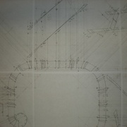 Disposition suivant les lignes rouges
