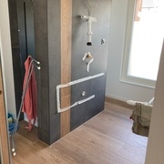 Pose de bande adhésive pour imaginer l'emplacement