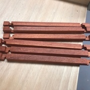 Passage à la scie à format terminée pour les traverses fixes