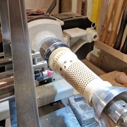 Travail avec l'affleureuse sur le tour