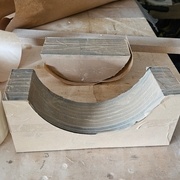 gabarit en MDF recouvert de scotch pour le collage