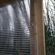 vis directement dans la plaque avec des joints d'étanchéité.