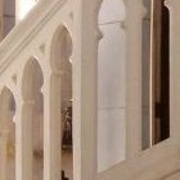 rampe de chaire à prêcher en pierre de taille neogothique