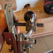 Il manque une vis la !