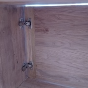 Un peu trop de jour en haut, ce sera corrigé avec le réglage des embases