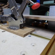 avec un porte-outil à feuillurer CMT