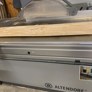 La marche vient se glisser sous le CP